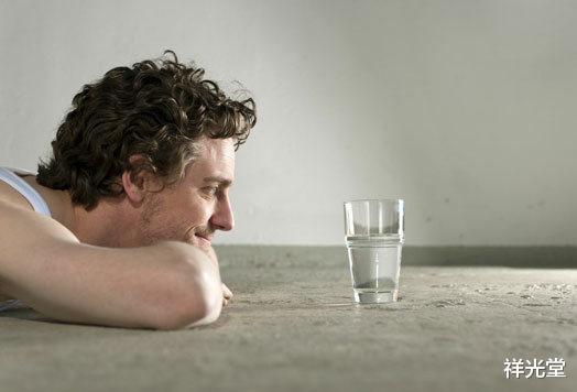 尿毒症|提醒：身上三处“发臭”，或是肾脏在“呼救”，别硬拖成尿毒症