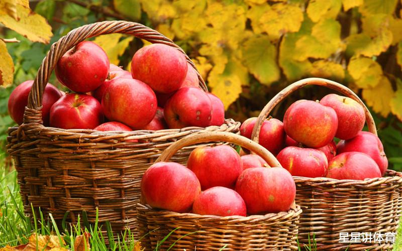 「水果」医生提醒到，苹果要少吃，尽量不要吃，原因是在这里，早知道早改正