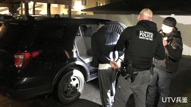 华为|美国市长身份也不好使，与巡警发生争执被逮捕，市议会忙撇清关系