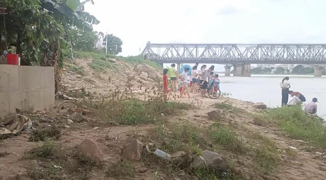 地下城与勇士|东莞30岁小伙失业，为何宁愿露宿桥底，也不愿去找工作呢？