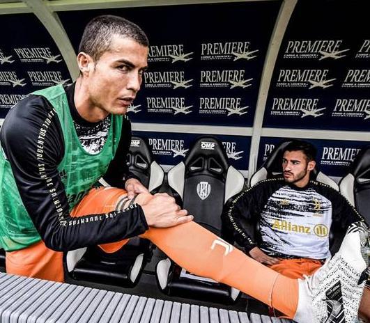 C罗|1-1到4-1，C罗疯狂一战刷爆3大神迹！5-1隔空完胜梅西