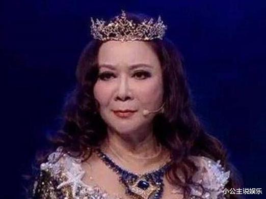 春晚|当年25次上春晚的她,是怎么把自己从万人捧变成万人踩的?