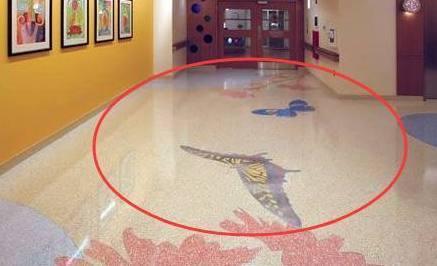 ：越来越多人家里装修不贴瓷砖了，你家新房也可以试试这样做！