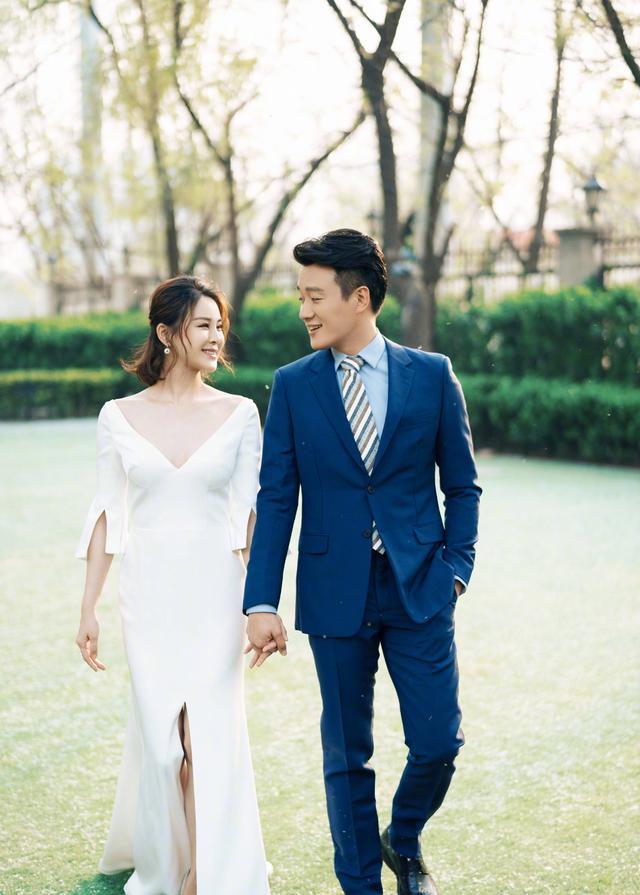 娱乐圈|他才是娱乐圈的隐形富豪,名下22家公司,住价值上亿的四合院