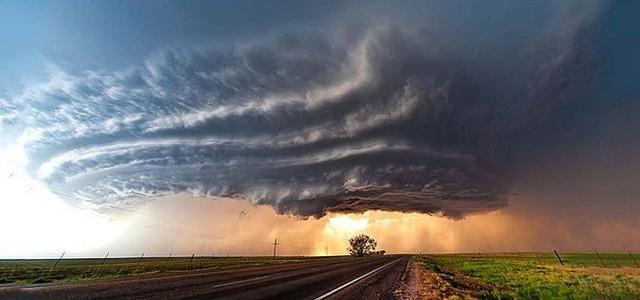 鸡尾酒|倘若不幸被龙卷风卷入风内，存活下来的几率大吗？
