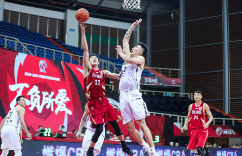 张镇麟|首秀！张镇麟27+12完爆所有新秀，祝铭震6中1、朱松玮8分