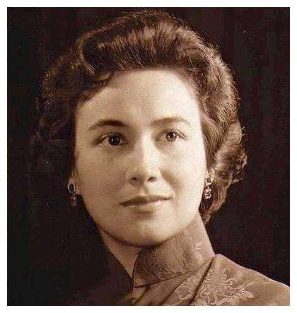 【赌王】赌王何鸿燊78岁时还在生孩子，令人生疑……