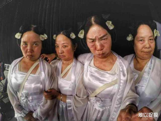 「周星驰」她被周星驰选中演戏，演了两次配角，买了两套房子，地位无人能撼动