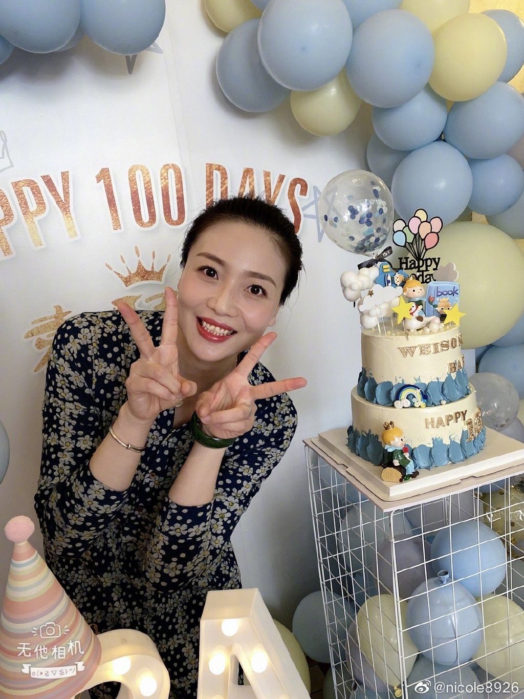 魏秋月：儿子满百日，女排女神魏秋月开心晒照，笑容甜美，身材已恢复如初