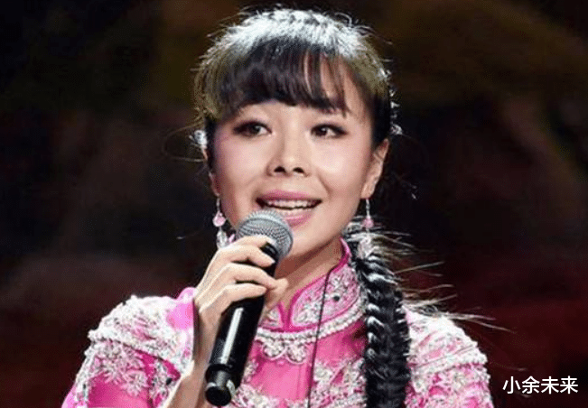 [演唱会]她是草根的出身，曾经开过个人演唱会，却为何突然消失