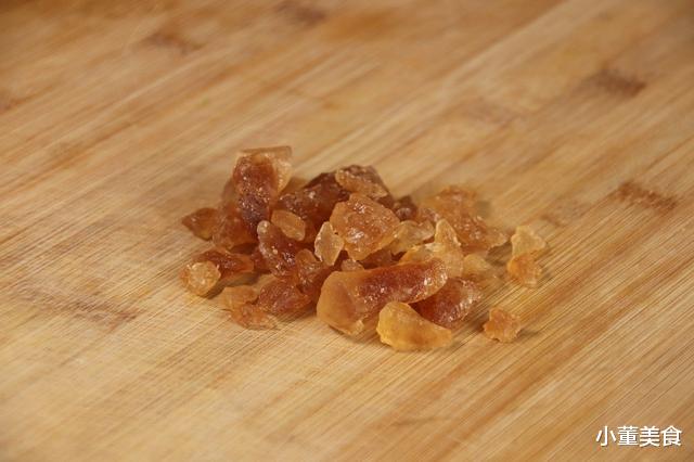 「」同样是冰糖，黄冰糖和白冰糖有什么区别？知道后别再乱买了