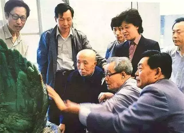 翡翠|慈禧的4块翡翠原石，经3位总理督造，60位玉雕师倾力雕琢，终成四大国宝！