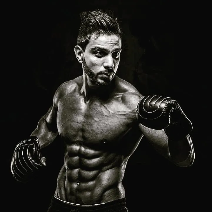 健身▲健身圈公认最牛X的6块、8块、10块腹肌男模