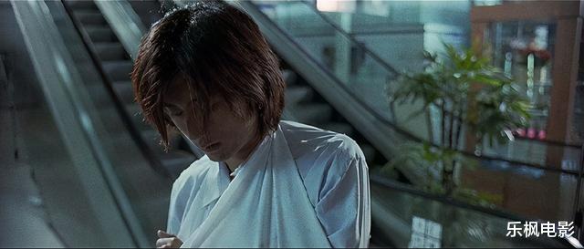 徐克|这部被低估的冷门港片,是伍佰的演技“巅峰”,谢霆锋演他的小弟