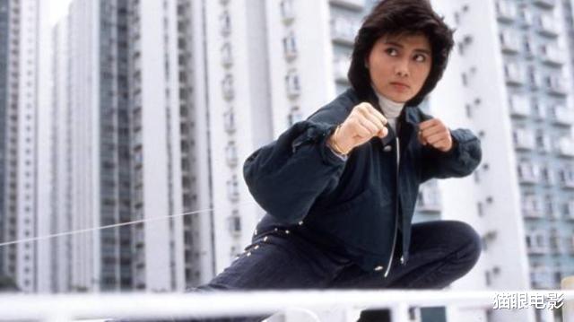 「杨丽菁」51岁老戏骨杨丽菁哭诉生活不易，为博眼球翻跟头，未婚无子太心酸