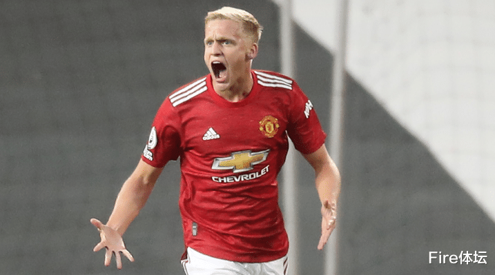 曼联|曼联3-0看清赛季方向！23岁新星锁定主力，菱形中场配置呼之欲出