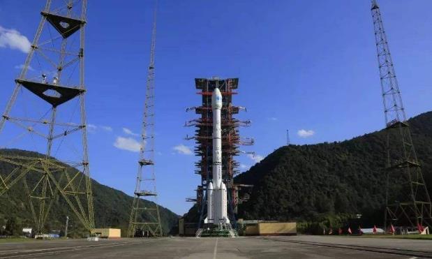 地球轨道|把电站建在地球轨道上？隔空输电创全球首例，西方：中国人真敢想