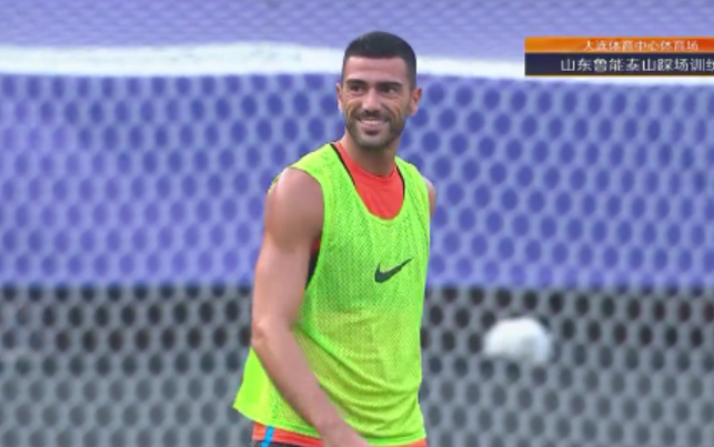 山东鲁能|鲁能31人踩场训练，主力单独康复4外援参加对抗，格德斯归队在即