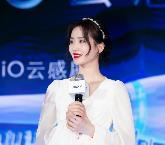 |长得好看的女生，会有下面3个共同点，相似之处越多颜值越高