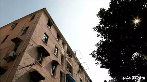 上海38㎡老房，再婚儿子和儿媳睡大房，让爷爷奶奶和孙子拼床睡！