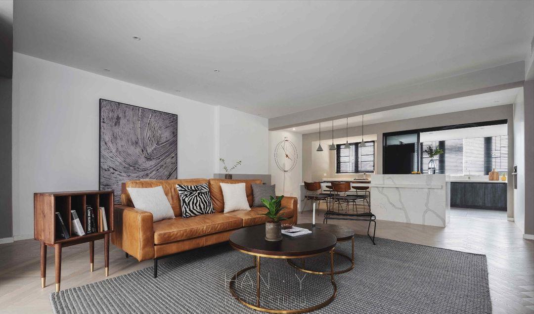 |165㎡的家，坚持沙发不靠墙，阳台可观海，小资生活充满悠闲惬意