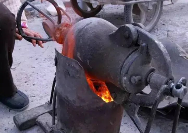 『糖果』网评5种“元老级”零食, 吃过图三的是爸爸辈, 图五是爷爷辈