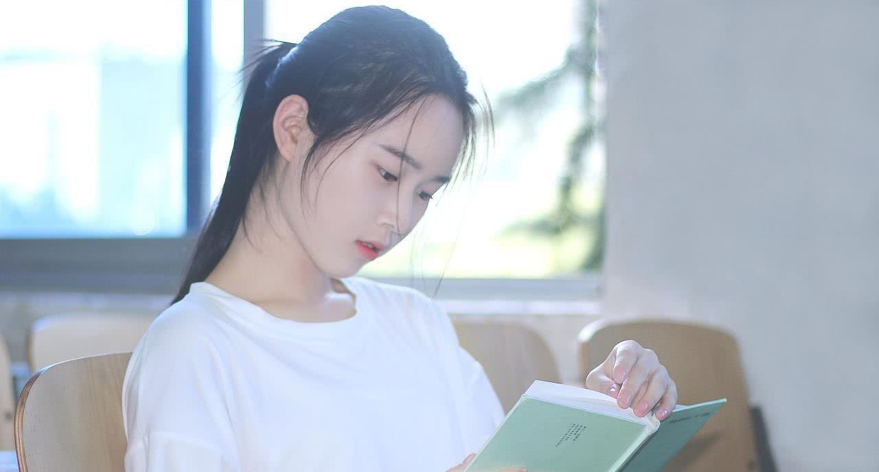 「」大四学姐给高考考生3点忠告，专业比学校重要，第一点更是精辟！