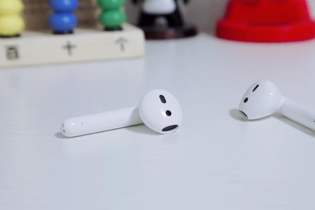 翻译|能录音能翻译，新一代人工智能耳机，科大讯飞iFLYBUDS耳机评测