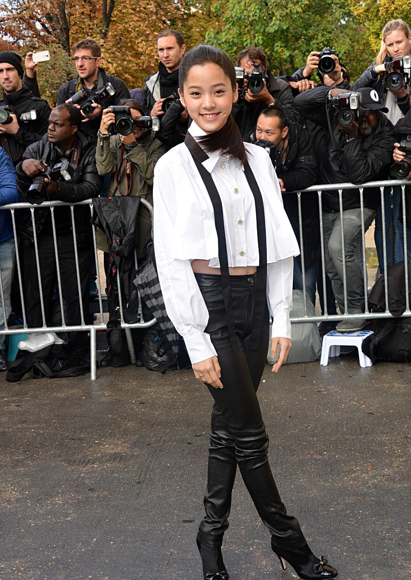 [杨坤]杨坤怒怼惊雷之后，歌词不变重新编曲“惊雷”，传播“真正音乐”