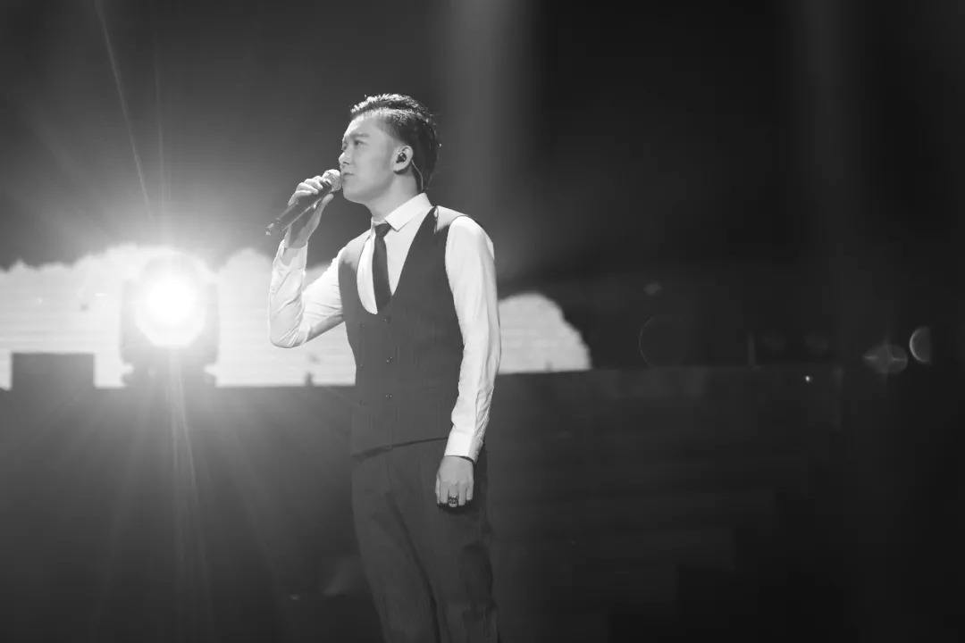 黄一|中国“最倒霉”歌手，写一首可以红一首，到了自己是“唱一回黄一回”！