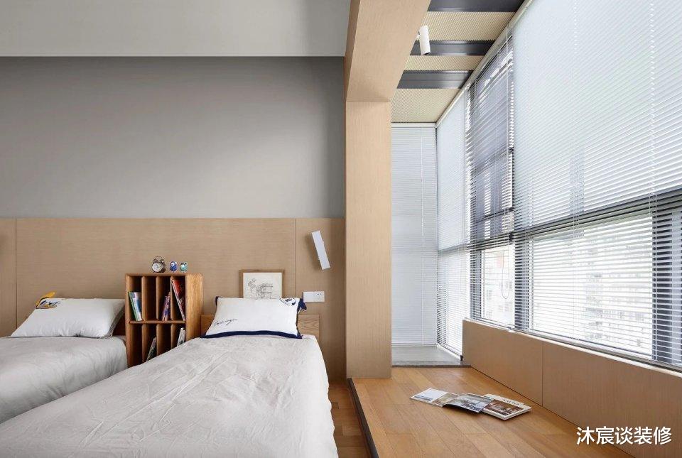 |一家四口挤进76㎡，去掉家具传统摆设，室内宽敞大气，住着很舒适