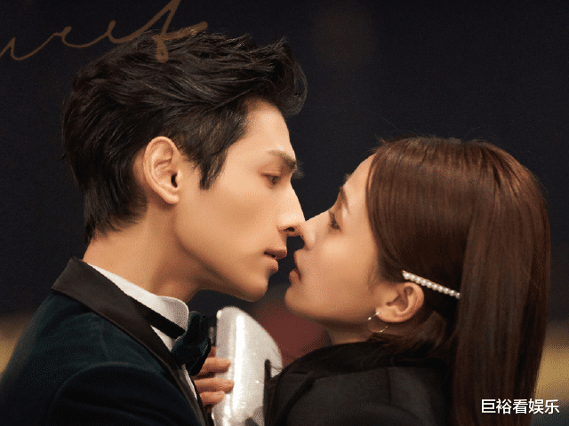 爱奇艺|爱奇艺终于迎来“爆款剧”，开播两天全网登顶，仅10集熬夜看不够