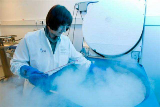 |科技再次突破！世界首个“穿越时空”的人，他能适应未来社会吗？