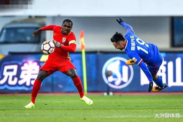 「曼联」没事找事！申花伊哈洛刚续约曼联，转身就给中国足球一巴掌