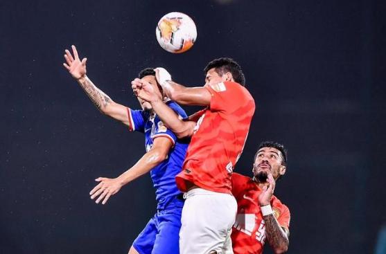 费南多|恒大4比1完胜申花！“小摩托”花式表演：进球造乌龙造点球全活奉献