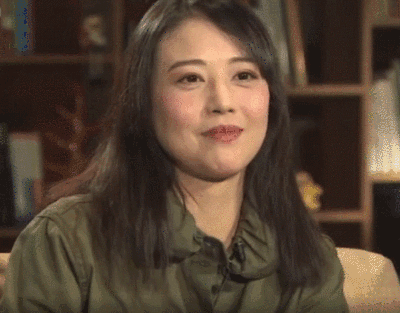 手机游戏|63岁吕良伟西装革履去求职 遭儿子吐槽：你是去应聘员工还是老板