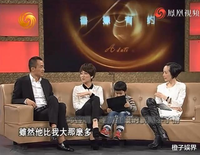 邱启明：从央视主持到“阶下囚”，邱启明锒铛入狱后，妻子李菡怎么做的？