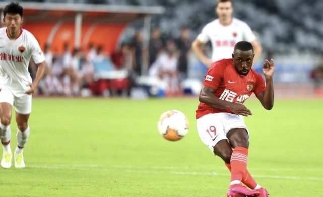 [国足]深夜11点，国足终于收获边路爆点！27岁新“穆里奇”入选名单已无阻碍