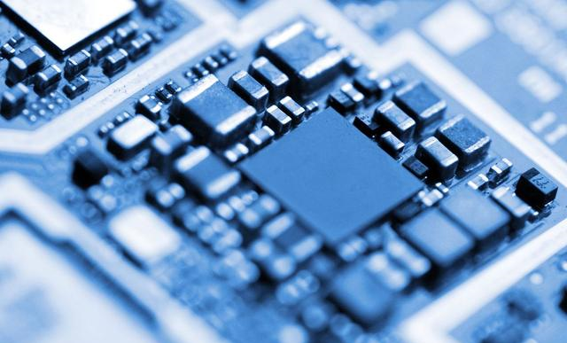 华为|光刻机巨头ASML突然宣布,华为喜从天降,张召忠果然没说错!