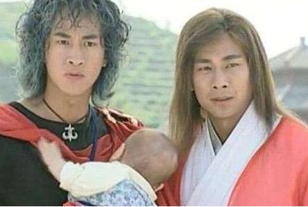 胡歌▲毫无争议的双男主的5部剧，胡歌演了一部，全部看过的请举手！