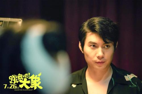 沈腾|电影上映无票房，网友调侃: 你离开沈腾和吴孟达离开周星驰没区别