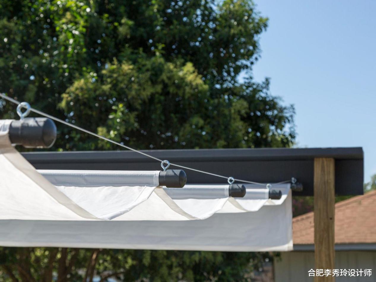 ：人家这院子才算体现了真实价值！花坛、凉棚、餐厅3合1，住着太爽了