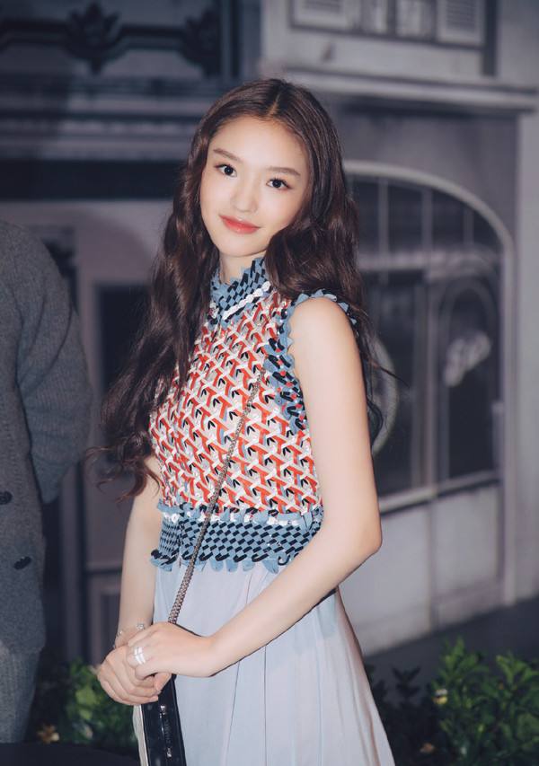 「搜神传」娱乐圈中的“照骗”太多了， 当看到生图后， 网友： 这都是谁啊