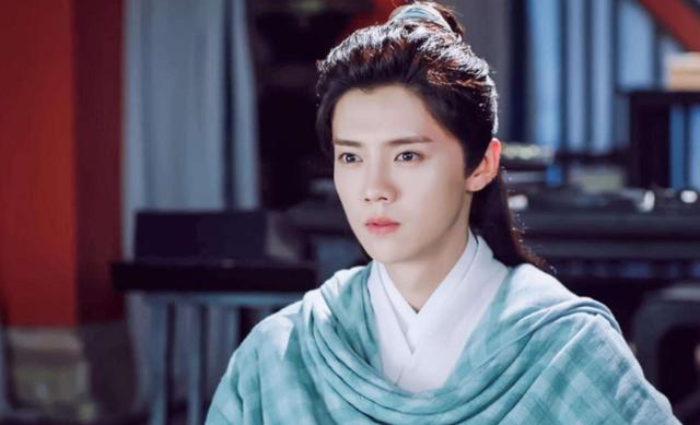 「李雪健」他出道38年拿了33个影帝，备受胡歌尊重，一生接了1个广告却自责至今