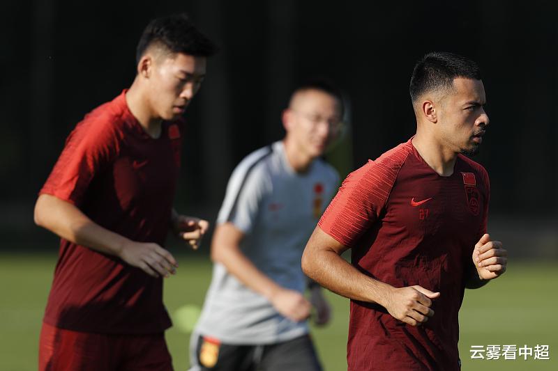 『独行侠』创历史！国足“三归化”速援国足！众“神”归队之时便是里皮回归之日！
