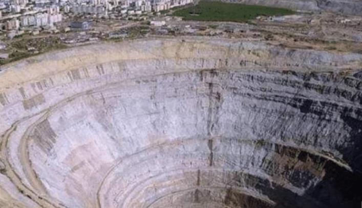 ：苏联挖穿地球12262米停止，49年后弄明白原因，给全世界敲响警钟