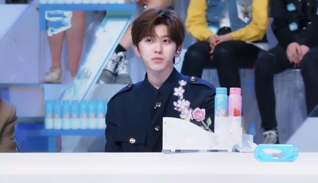 「虞书欣」冲着虞书欣看了《青春有你》第二季，却被蔡徐坤圈粉