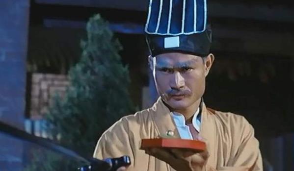 林正英:林正英死于拍鬼片禁忌,去世前病容恐怖,泄露天机过多英年早逝