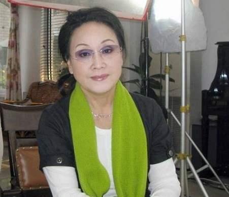 「李谷一」独树一帜的歌唱家,李谷一女儿,19岁荣登春晚,52岁张也无人娶