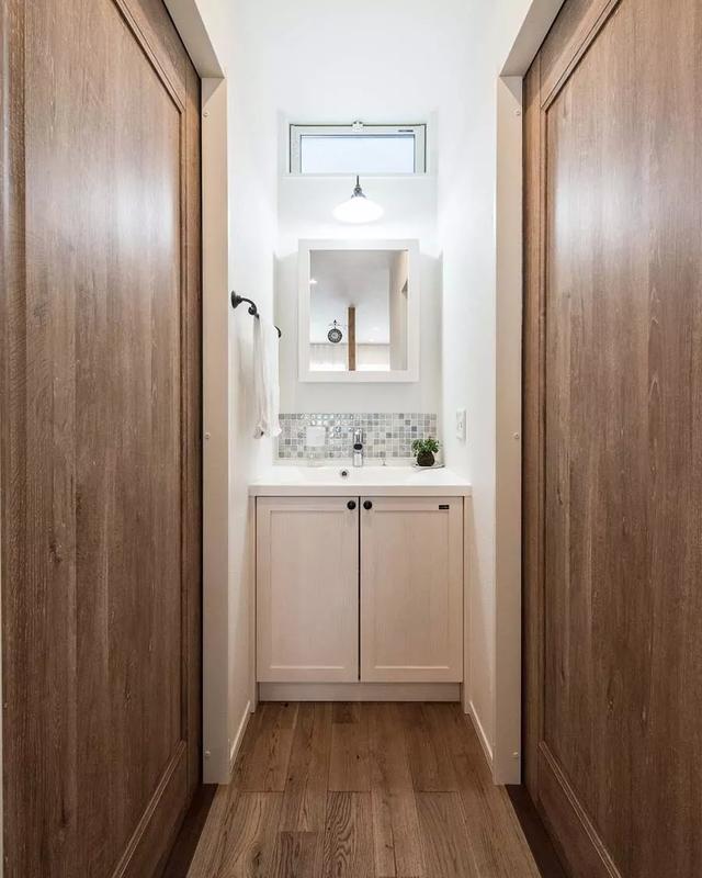 |你家洗手台还装在卫生间里吗？移到这4个地方更方便，太聪明了 ！